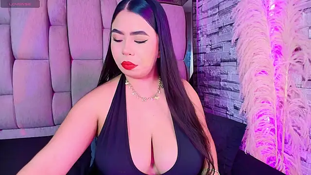 Snapshot of Samy_Grey01 chatting on 04-25-26, 02:36 Samy Grey01 online show from 04-25-26, 02:36
