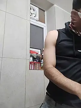 Snapshot of mrmasseur06 chatting on 06-10-26, 07:57 mrmasseur06 online show from 06-10-26, 07:57