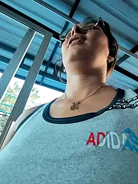 Lily-o online show from 11-13-25, 10:08