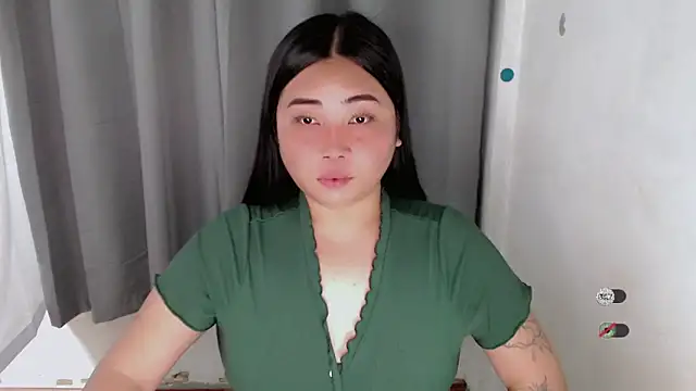 Snapshot of Yhana_Slut chatting on 09-13-25, 02:50 Yhana Slut online show from 09-13-25, 02:50