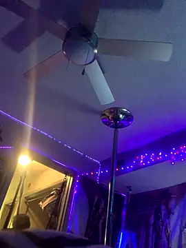 Triggerhappycj100 online show from 10-31-25, 06:03