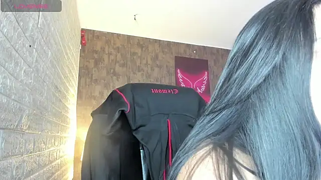 marian  stone online show from 04-19-26, 07:49