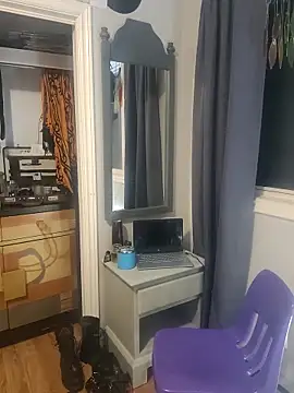 FoxnMouse online show from 11-05-25, 02:22