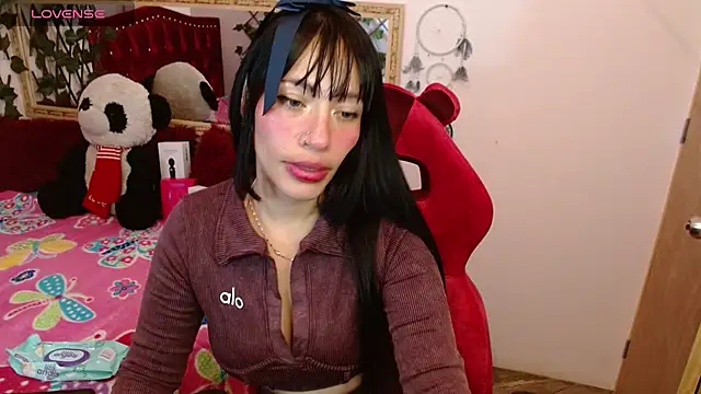 IVET CUTE1 online show from 07-22-26, 08:11