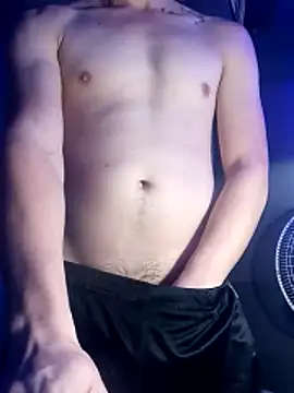 PitudoWuero online show from 02-10-26, 01:04