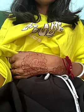 Snapshot of modelnishu chatting on 10-12-25, 04:33 modelnishu online show from 10-12-25, 04:33