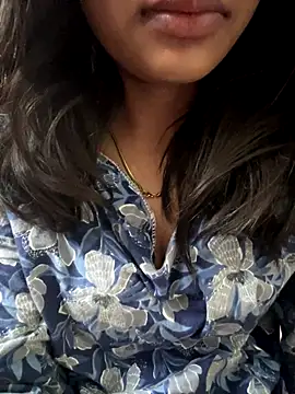 Snapshot of modelnishu chatting on 10-20-25, 12:22 modelnishu online show from 10-20-25, 12:22