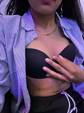 modelnishu online show from 10-27-25, 12:47