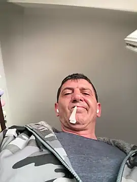 BULLBSX online show from 04-15-26, 06:31