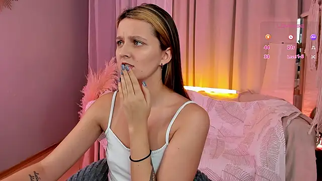 LilLisa online show from 11-08-25, 04:29