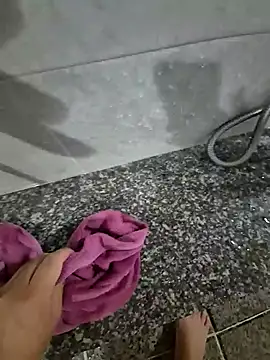 starvingo2002 online show from 11-26-25, 04:46