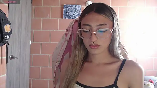 Andrea camilaaa online show from 09-21-25, 04:19