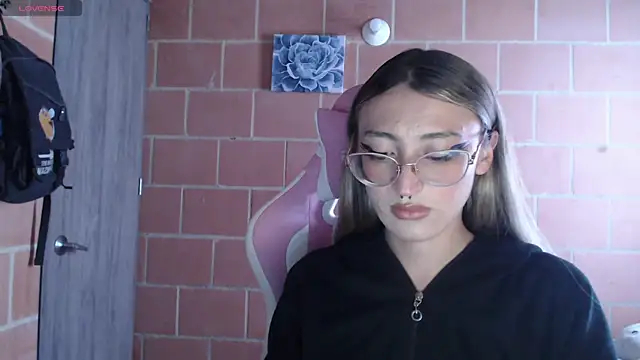 Andrea camilaaa online show from 09-30-25, 02:00