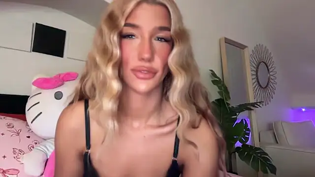 KENNIEXROSE online show from 01-08-26, 09:39