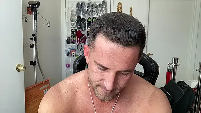 brettmycles28 online show from 06-04-26, 04:46