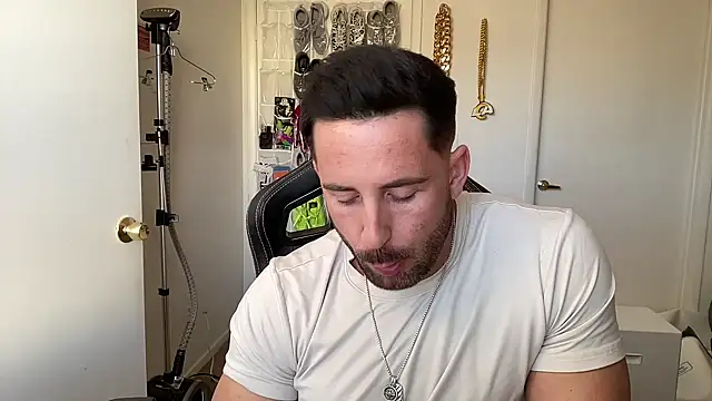 brettmycles28 online show from 07-28-26, 01:01