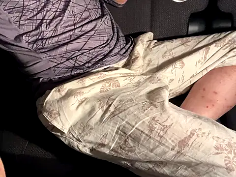 Snapshot of CAMEL1913 chatting on 09-26-25, 04:55 CAMEL1913 online show from 09-26-25, 04:55