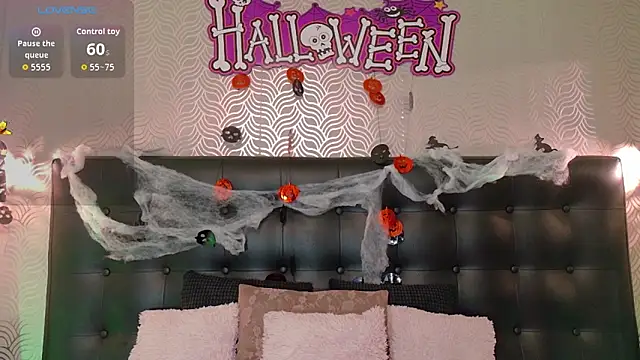 Sharonevanss  online show from 10-25-25, 08:25