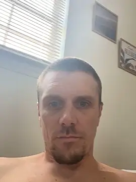 Snapshot of alwayshorny90 chatting on 09-26-25, 12:42 alwayshorny90 online show from 09-26-25, 12:42