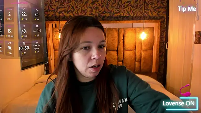 Isa Thompson   online show from 10-21-25, 11:55