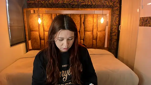 Isa Thompson   online show from 11-29-25, 11:57