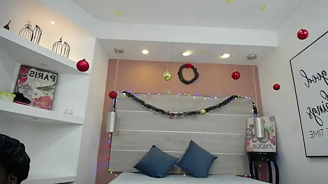 AlexandraCambell online show from 12-16-25, 01:27