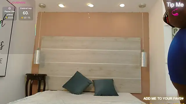 AlexandraCambell online show from 04-18-26, 07:58