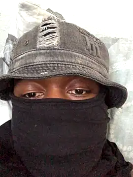 Snapshot of lawreyee chatting on 11-17-25, 06:30 lawreyee online show from 11-17-25, 06:30