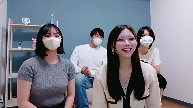 Reto-sama online show from 10-13-25, 12:49