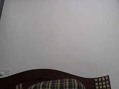 anu-anu2002 online show from 12-18-25, 02:23