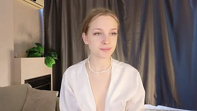 CindyGreen online show from 11-28-25, 06:16