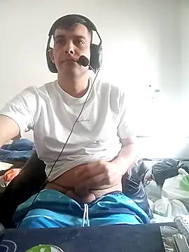 Snapshot of ghostfu1996 chatting on 04-04-26, 05:10 ghostfu1996 online show from 04-04-26, 05:10