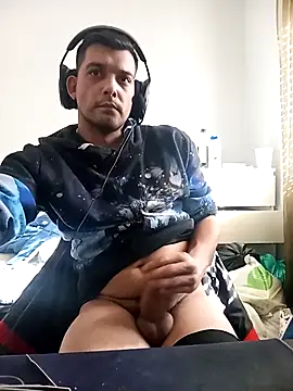 Snapshot of ghostfu1996 chatting on 04-11-26, 04:22 ghostfu1996 online show from 04-11-26, 04:22