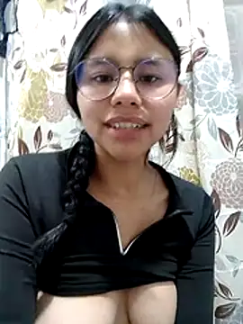 SofieLove 01 online show from 03-13-26, 09:16