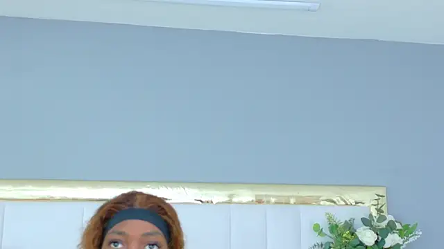 Snapshot of MadeleineHocker chatting on 11-22-25, 01:43 MadeleineHocker online show from 11-22-25, 01:43