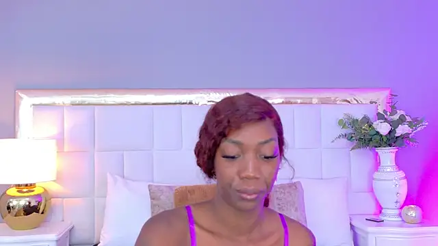 Snapshot of MadeleineHocker chatting on 12-04-25, 02:26 MadeleineHocker online show from 12-04-25, 02:26