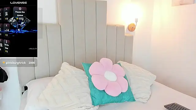 Snapshot of DafneVega chatting on 09-25-25, 02:10 DafneVega online show from 09-25-25, 02:10