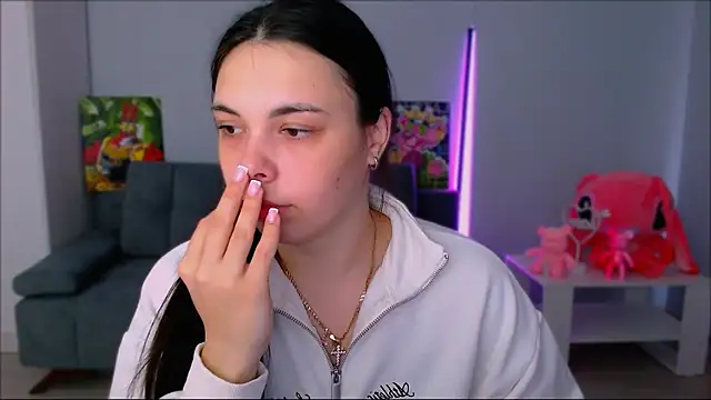 queenofthesense  online show from 11-08-25, 09:09