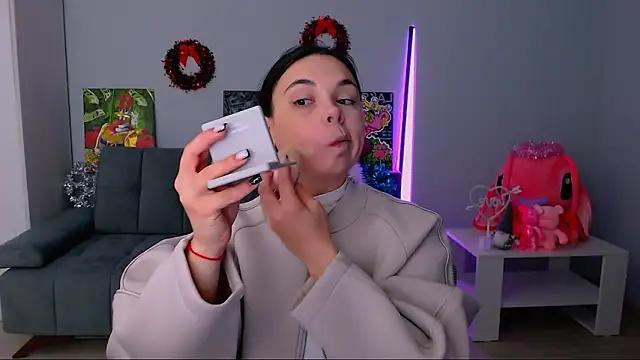 queenofthesense  online show from 11-29-25, 02:42