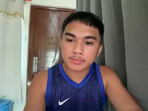 Snapshot of pinoyAdrianneXXX chatting on 05-28-26, 12:19 pinoyAdrianneXXX online show from 05-28-26, 12:19