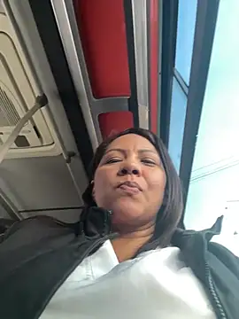 hiilarybrown online show from 07-10-26, 10:23