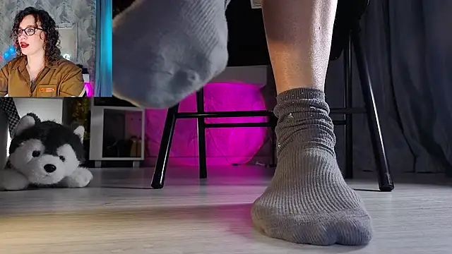 Feet Heelss online show from 01-06-26, 11:14