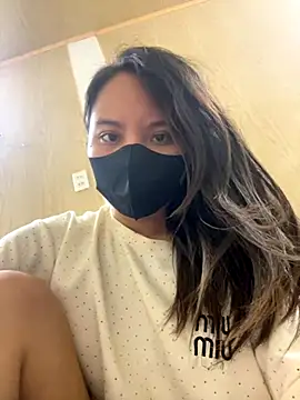 -Mie-xxx online show from 10-24-25, 11:39