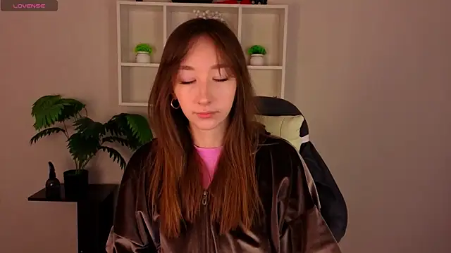 Miche1le Allenne online show from 04-21-26, 12:56