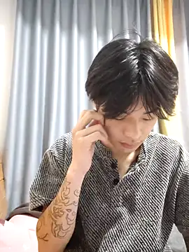 Snapshot of junjun1189 chatting on 05-11-26, 08:31 junjun1189 online show from 05-11-26, 08:31
