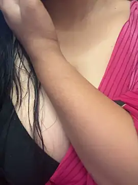 annanya01 online show from 06-18-26, 12:42