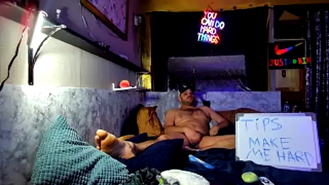 Xstumpy online show from 04-12-26, 10:48