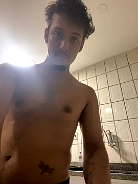 Snapshot of BAGHEERAPGG chatting on 10-13-25, 01:05 BAGHEERAPGG online show from 10-13-25, 01:05