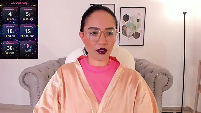 Sharon breezee online show from 12-17-25, 04:51