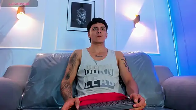 Leo santoro online show from 03-21-26, 01:58